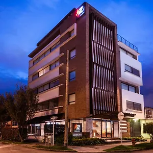Az 4*, Bogota Colombia