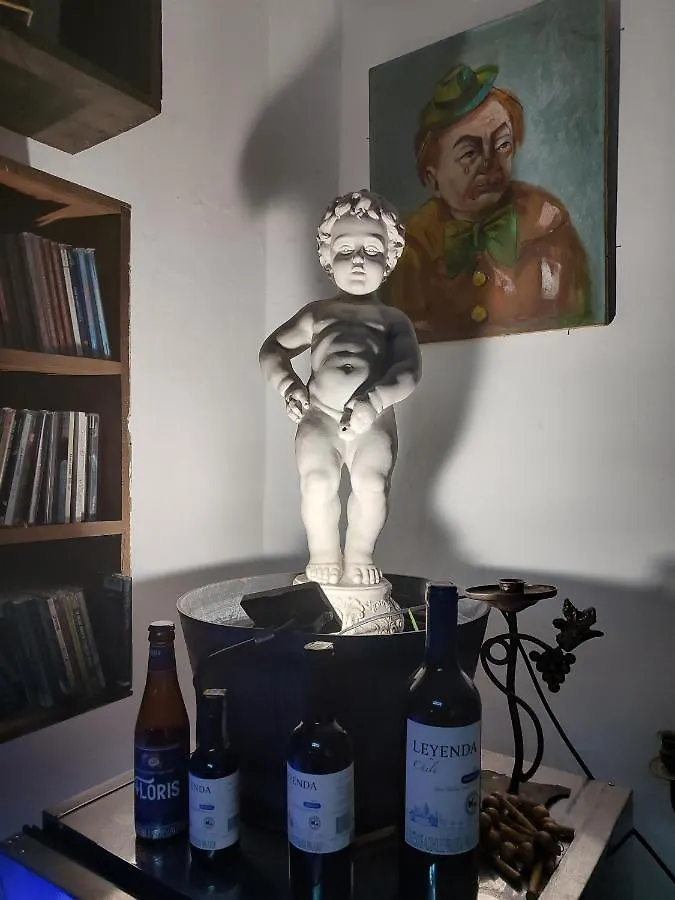 Casa Almarita - Hostal, Bar Y Restaurante メデジン 0*,